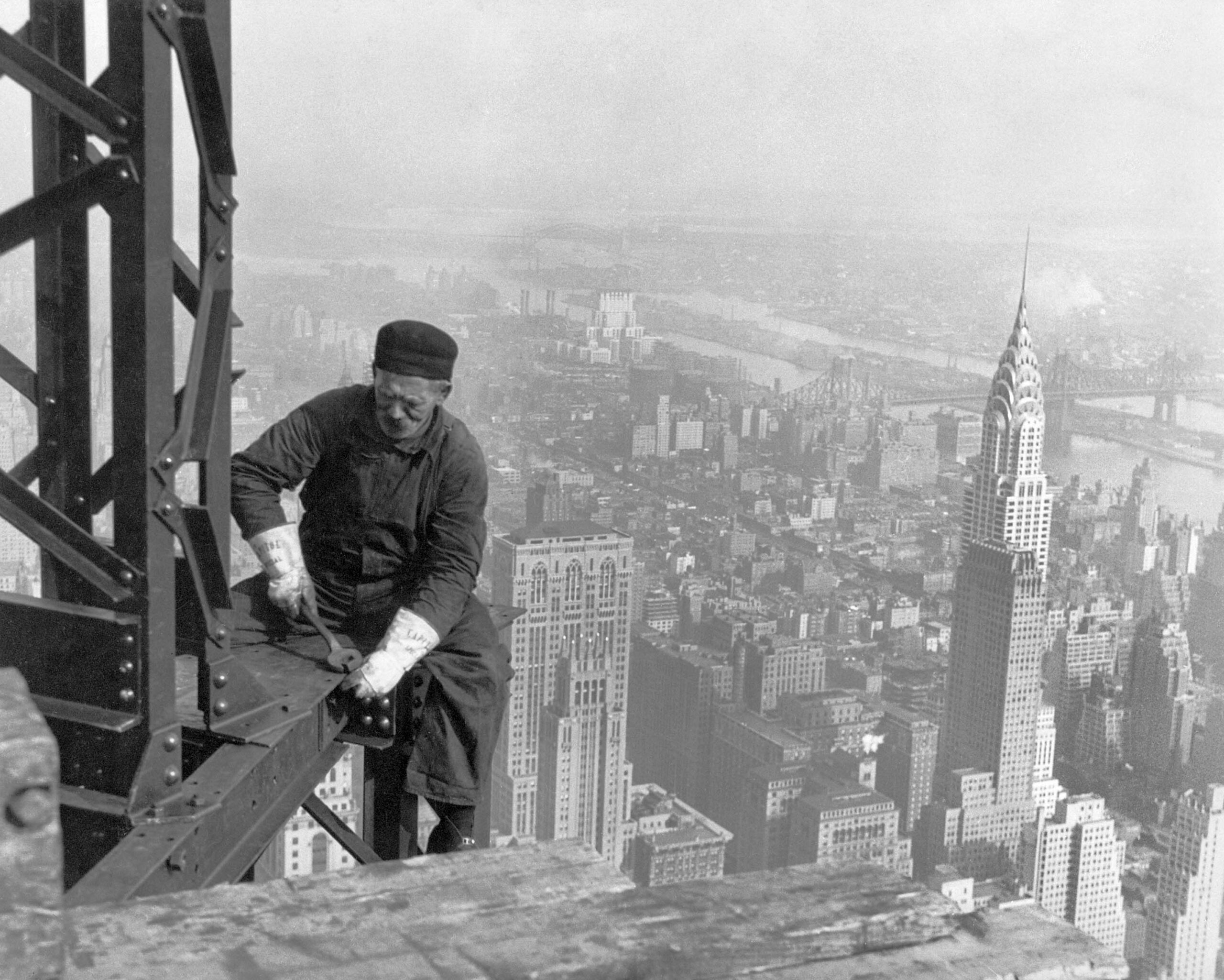 25 amazing photos of the construction of the Empire State Building